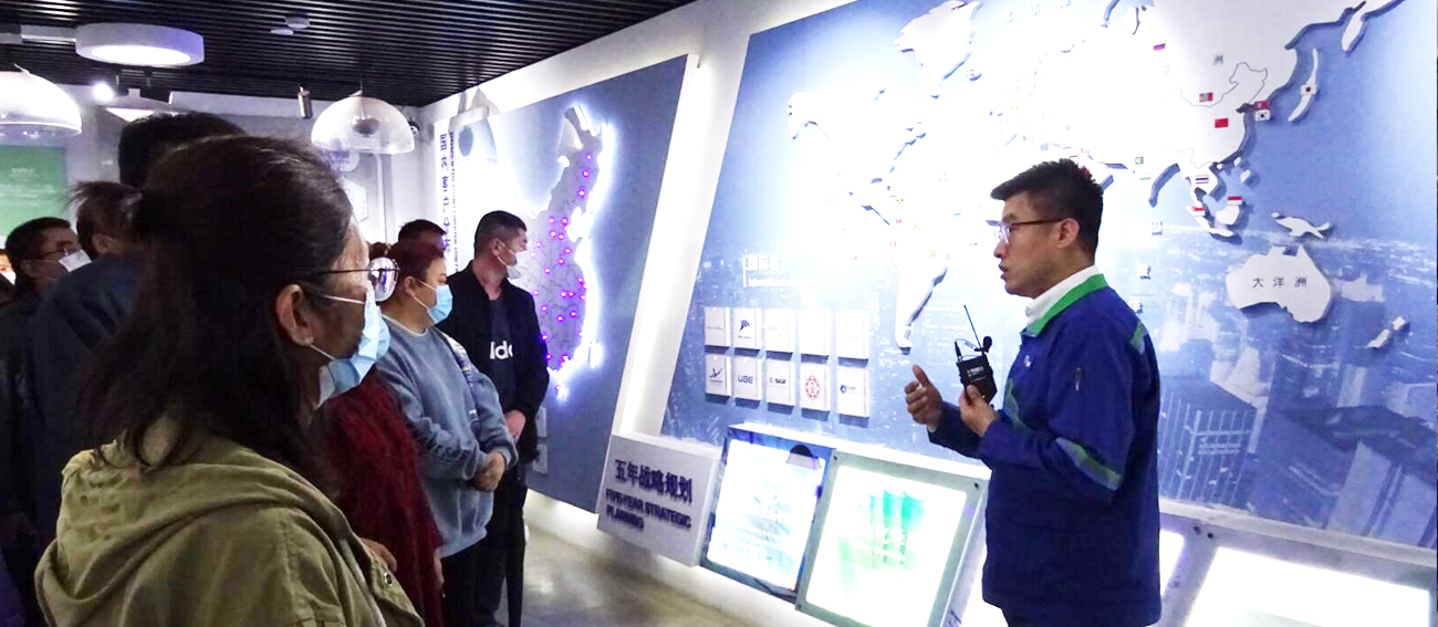 星空公司成功承接周邊社區居民入廠觀摩活動
